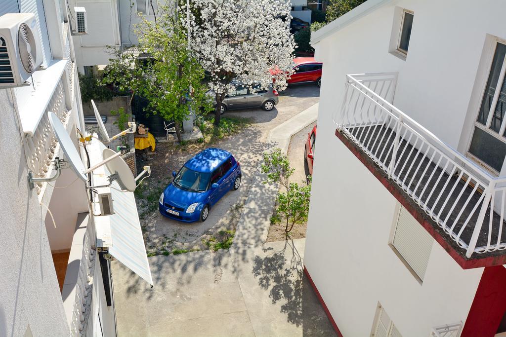 בודווה Guesthouse Mb Knezevic מראה חיצוני תמונה