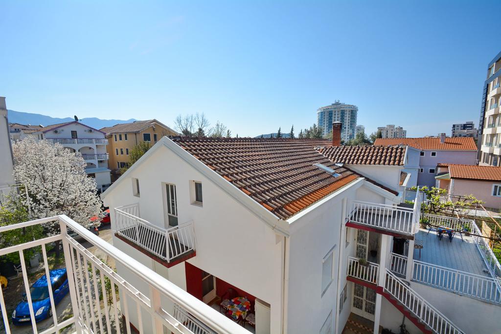 בודווה Guesthouse Mb Knezevic מראה חיצוני תמונה