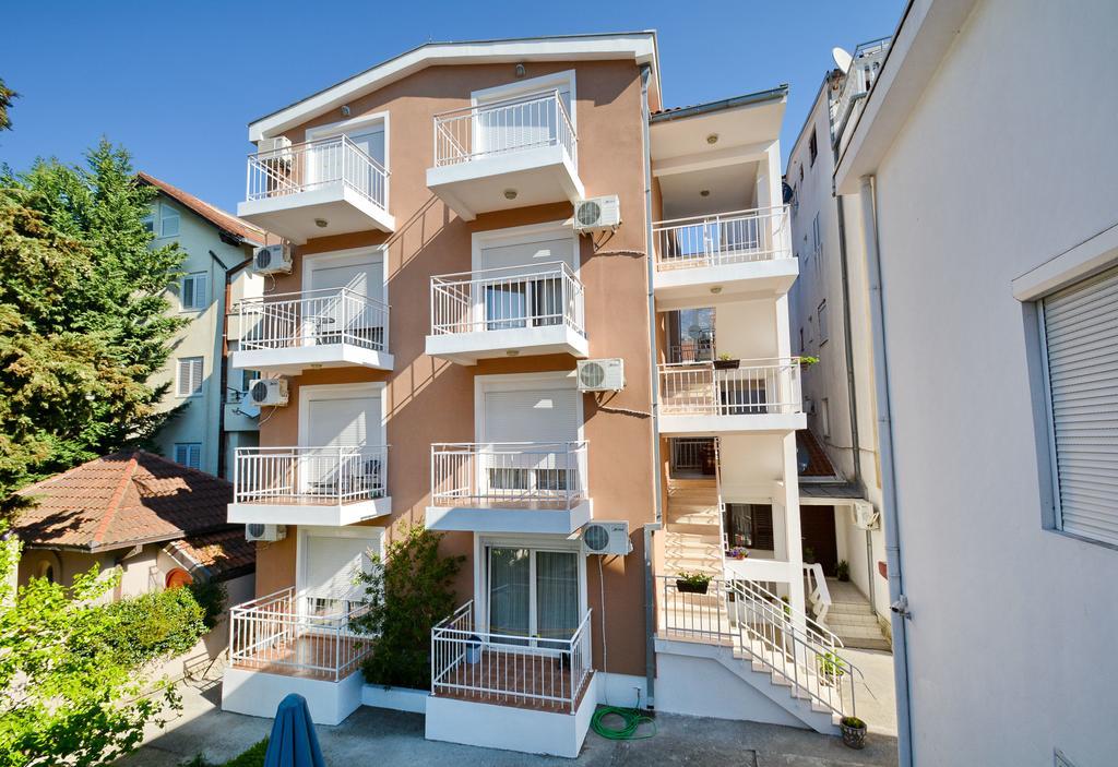 בודווה Guesthouse Mb Knezevic מראה חיצוני תמונה