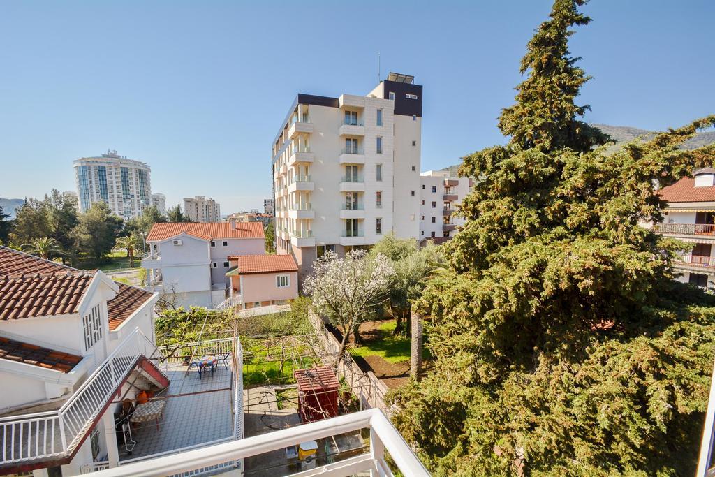 בודווה Guesthouse Mb Knezevic מראה חיצוני תמונה
