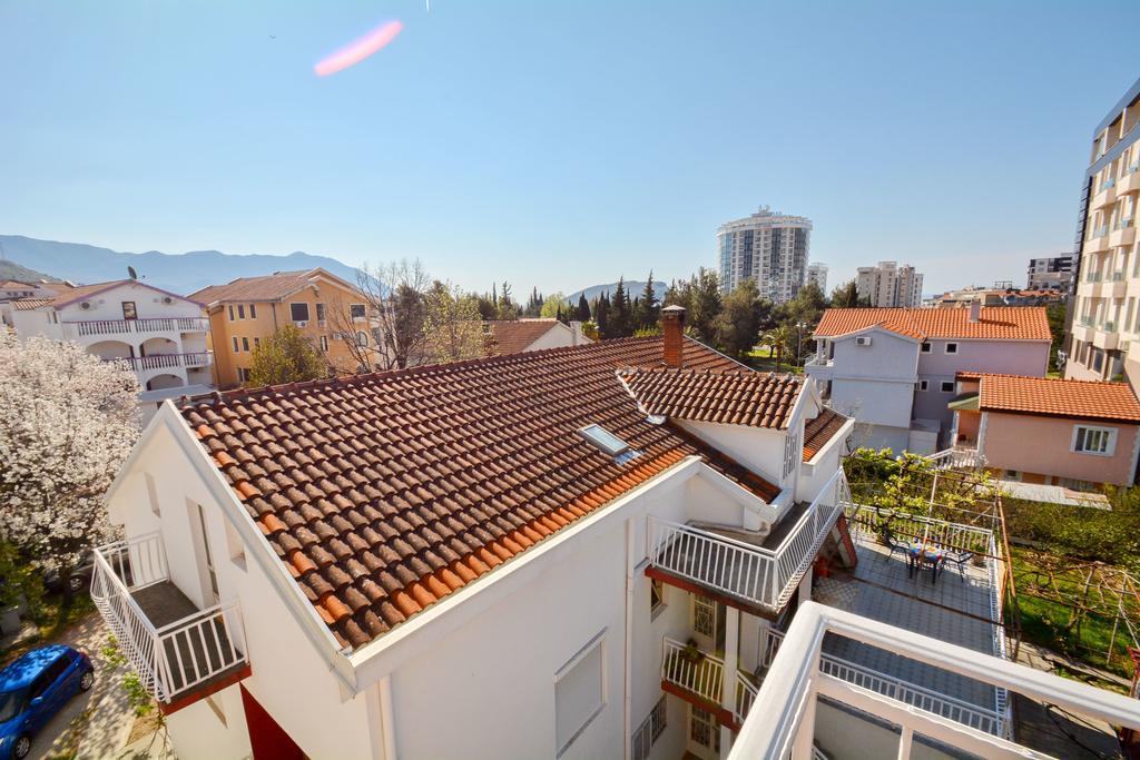 בודווה Guesthouse Mb Knezevic מראה חיצוני תמונה