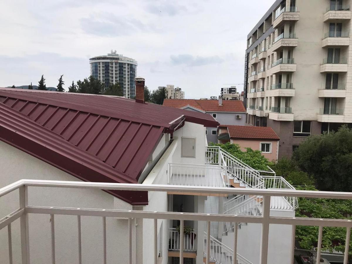 בודווה Guesthouse Mb Knezevic מראה חיצוני תמונה